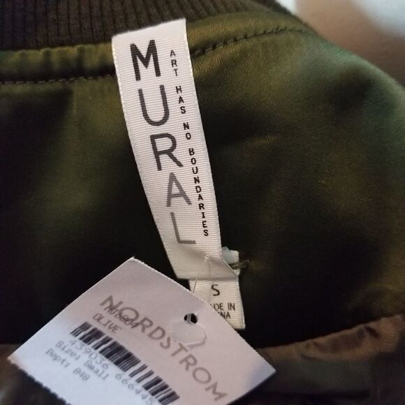 Mural Olive Green Satin Jacket Size Small - Picture 6 of 6